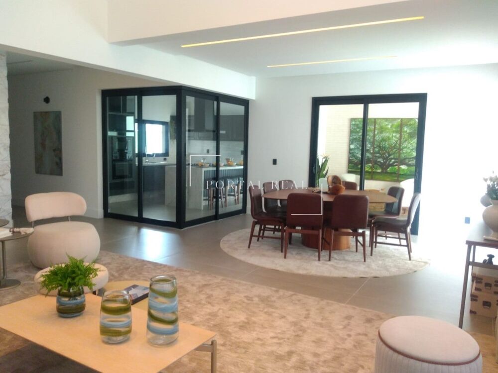 Casa, 4 quartos, 368 m² - Foto 2