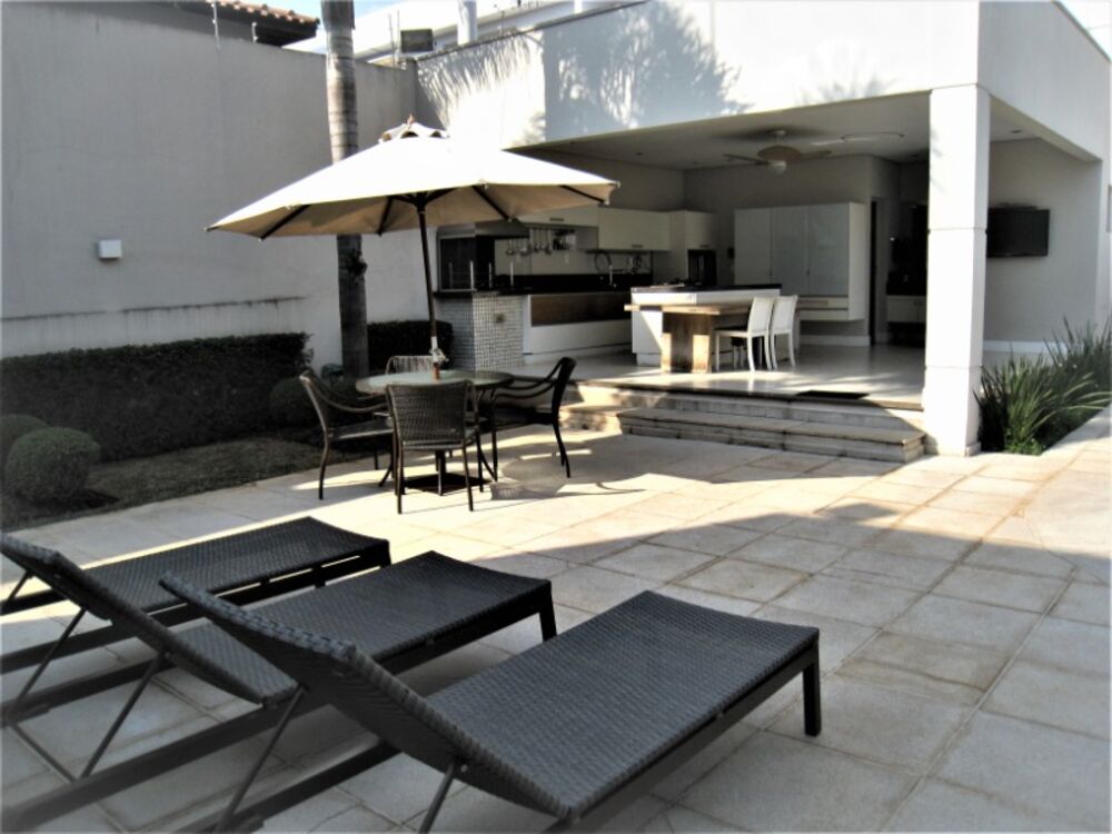 Casa, 3 quartos, 340 m² - Foto 1