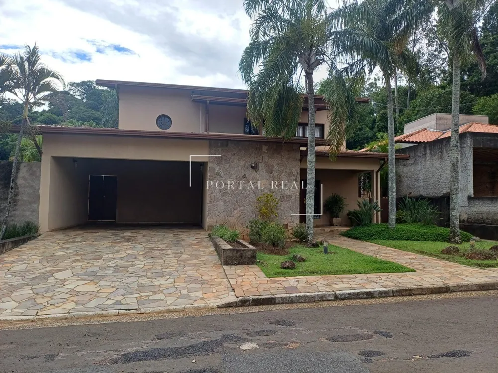 Casa, 3 quartos, 1928 m² - Foto 1