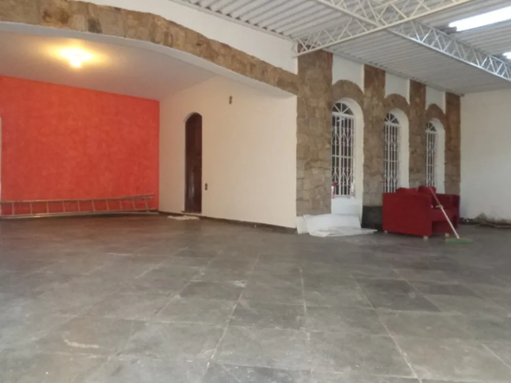 Casa, 4 quartos, 213 m² - Foto 2
