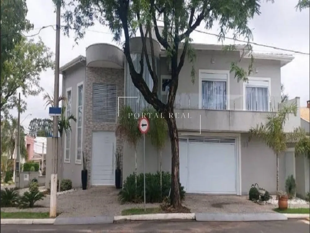 Casa, 3 quartos, 246 m² - Foto 1