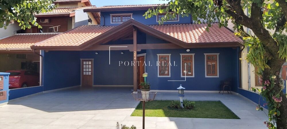 Casa, 5 quartos, 225 m² - Foto 1