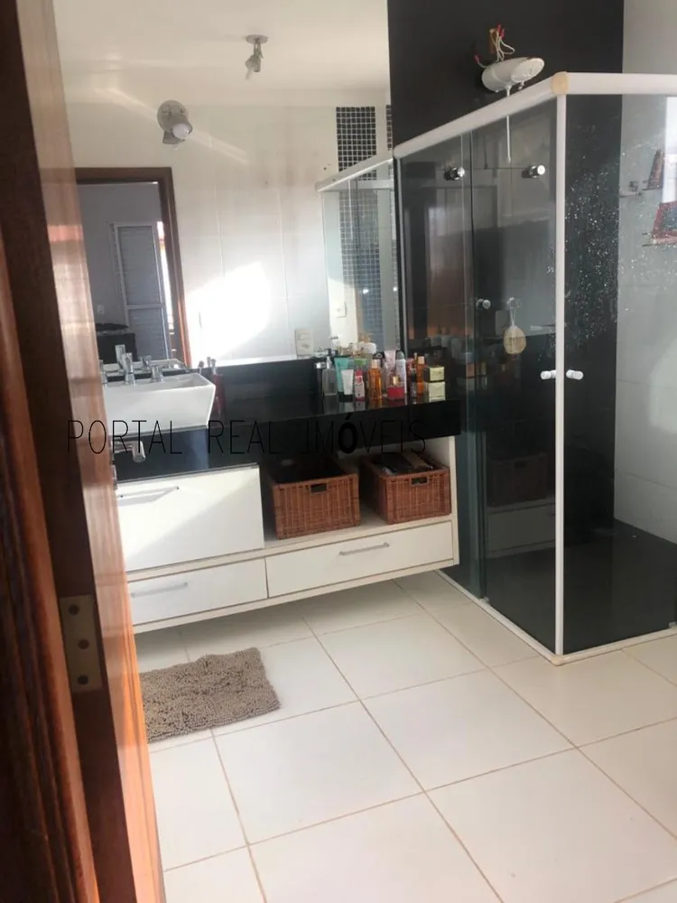 Casa, 3 quartos, 226 m² - Foto 13