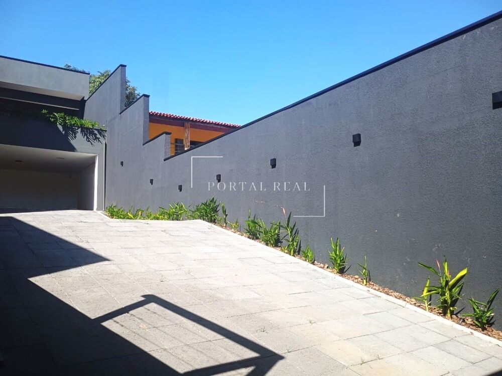 Casa, 4 quartos, 315 m² - Foto 1