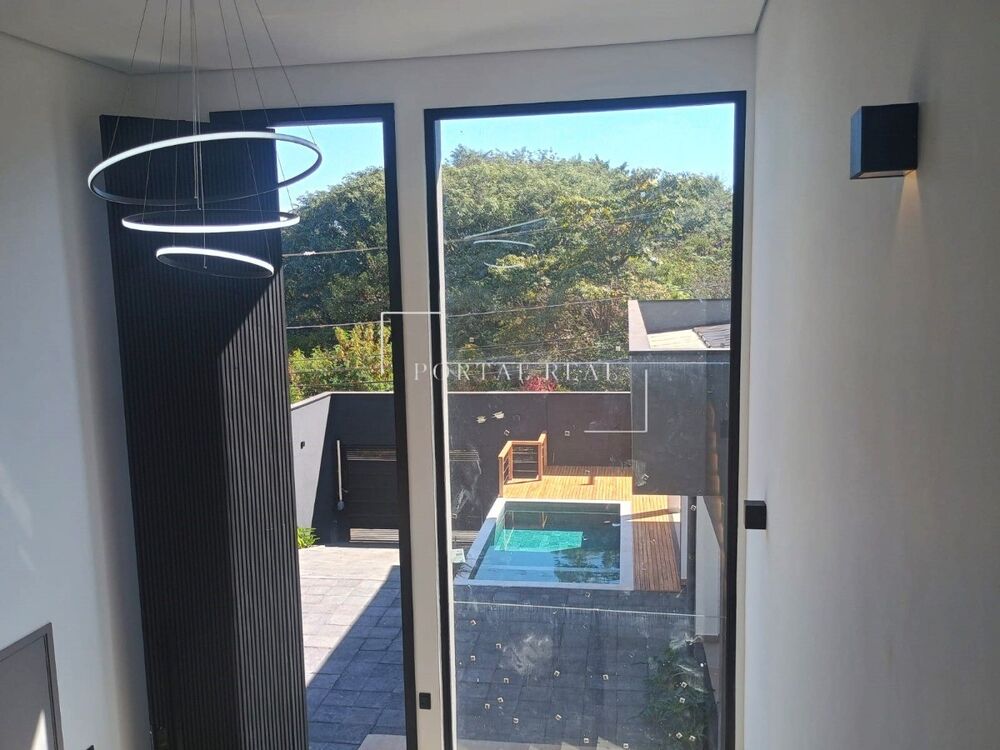 Casa, 4 quartos, 315 m² - Foto 2