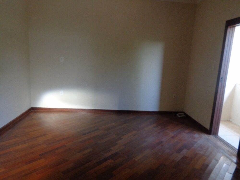Casa, 3 quartos, 275 m² - Foto 2