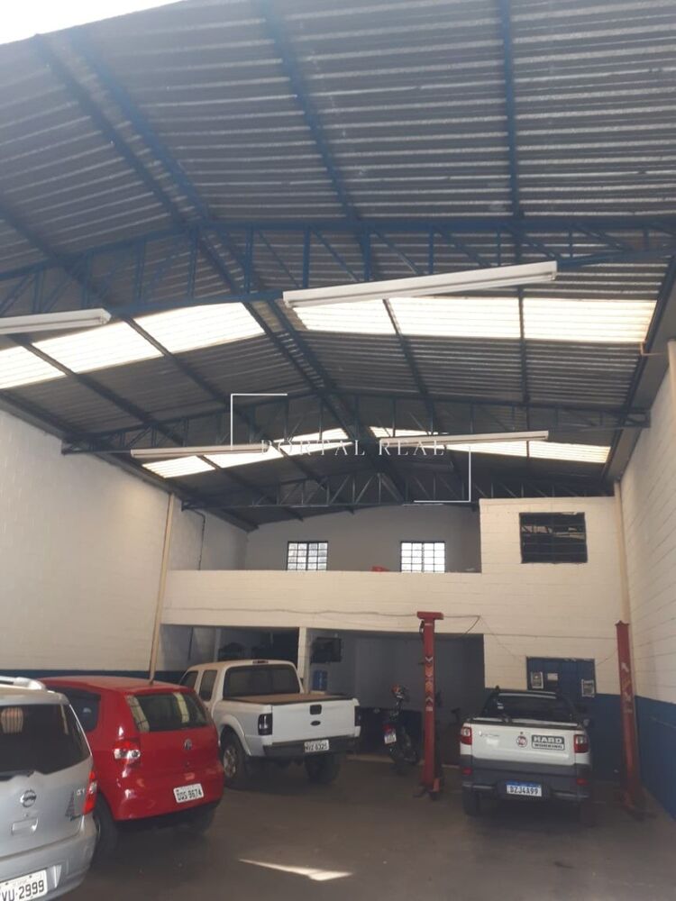 Depósito-Galpão, 240 m² - Foto 1