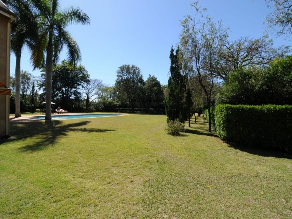 Casa, 6 quartos, 1000 m² - Foto 1