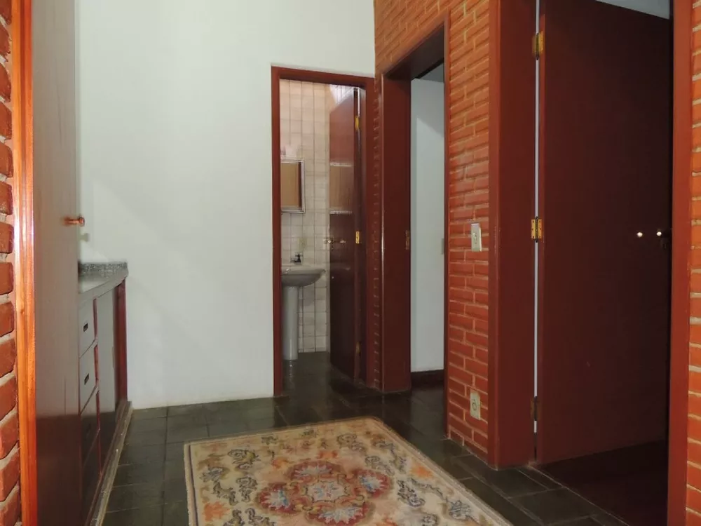 Casa à venda com 5 quartos, 300m² - Foto 3