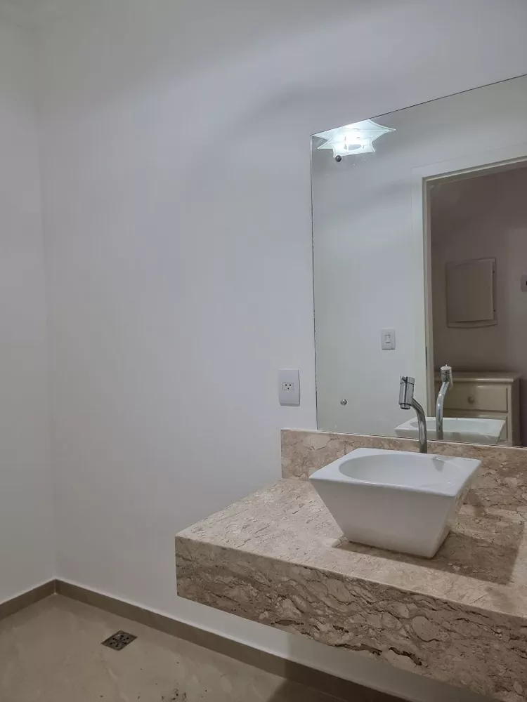 Casa à venda com 3 quartos, 280m² - Foto 3