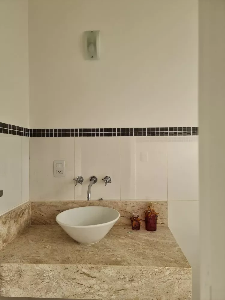 Casa à venda com 3 quartos, 280m² - Foto 4