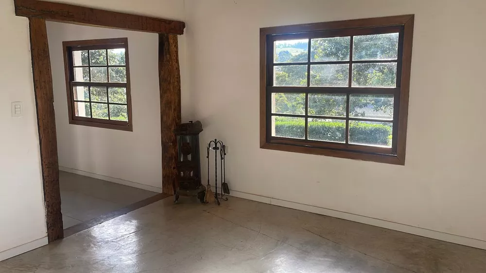 Casa para alugar com 3 quartos, 300m² - Foto 8