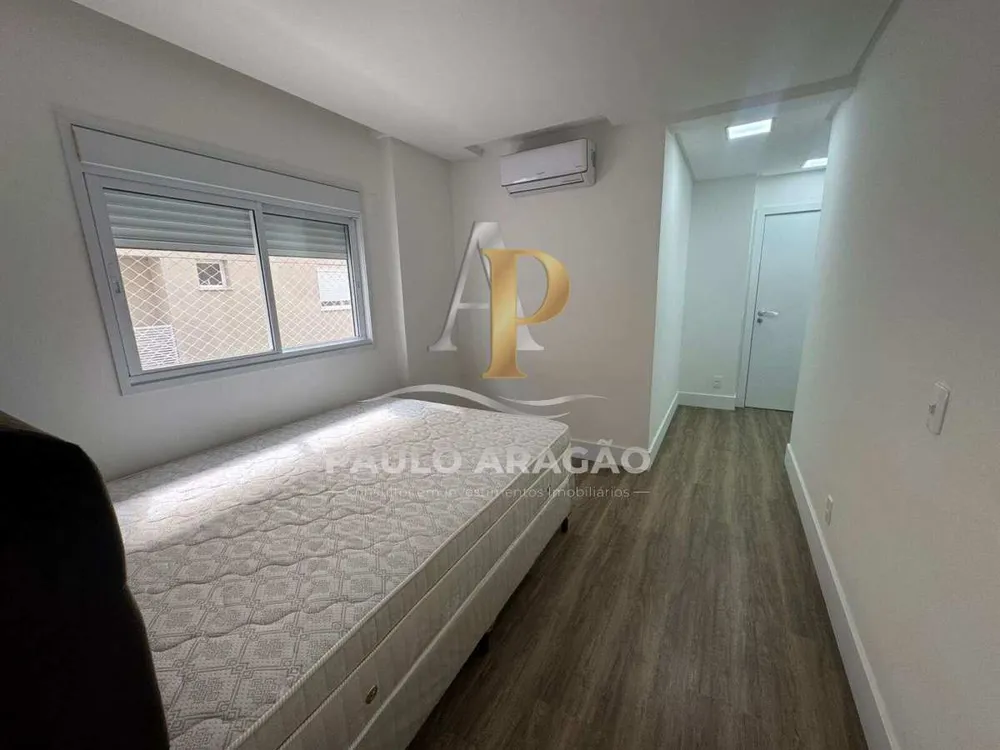 Cobertura, 4 quartos, 244 m² - Foto 1