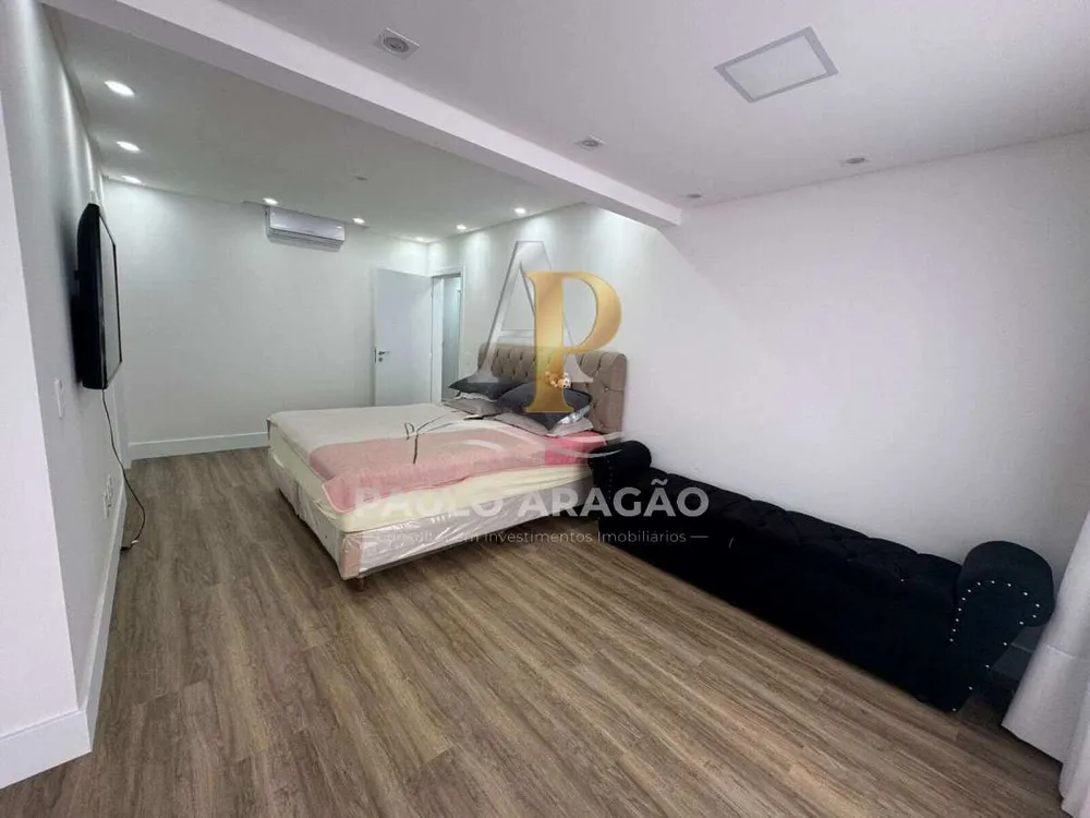 Cobertura, 4 quartos, 244 m² - Foto 3