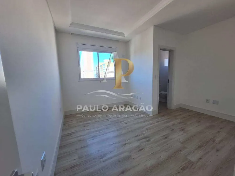 Apartamento, 3 quartos, 125 m² - Foto 2