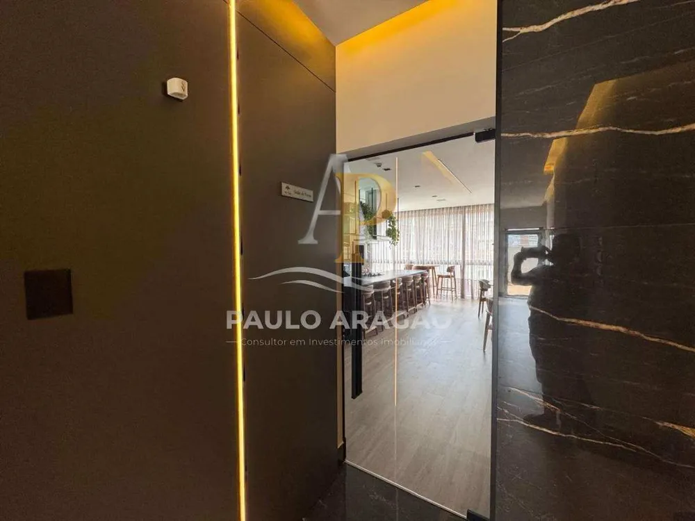 Apartamento, 3 quartos, 217 m² - Foto 2