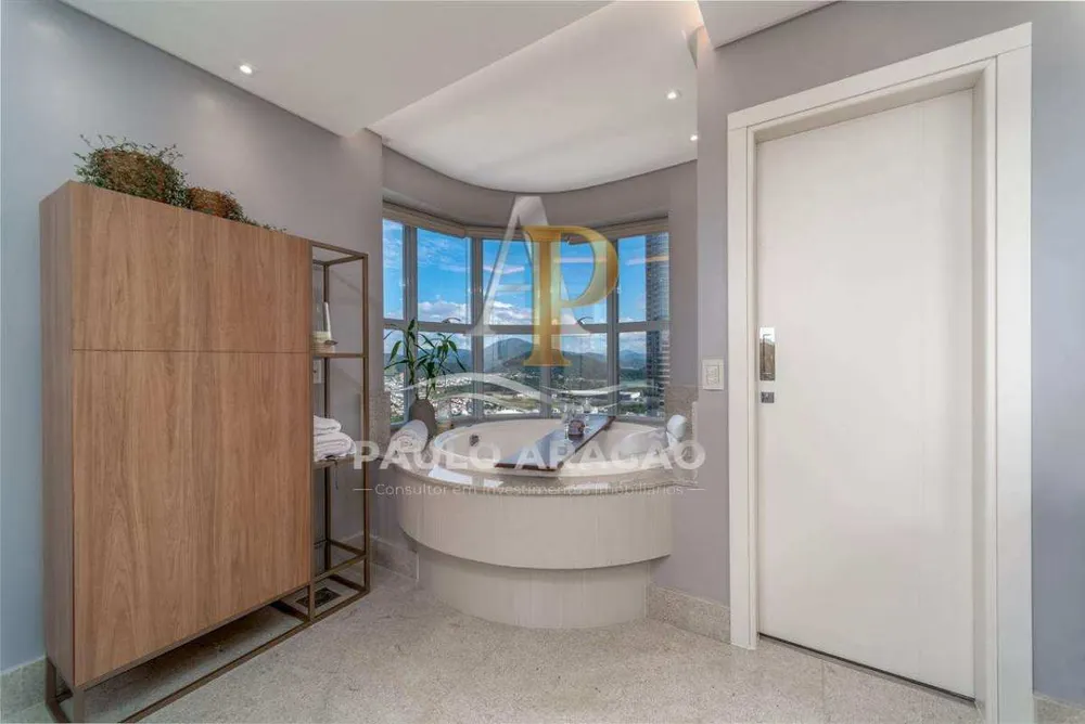 Apartamento, 4 quartos, 233 m² - Foto 9