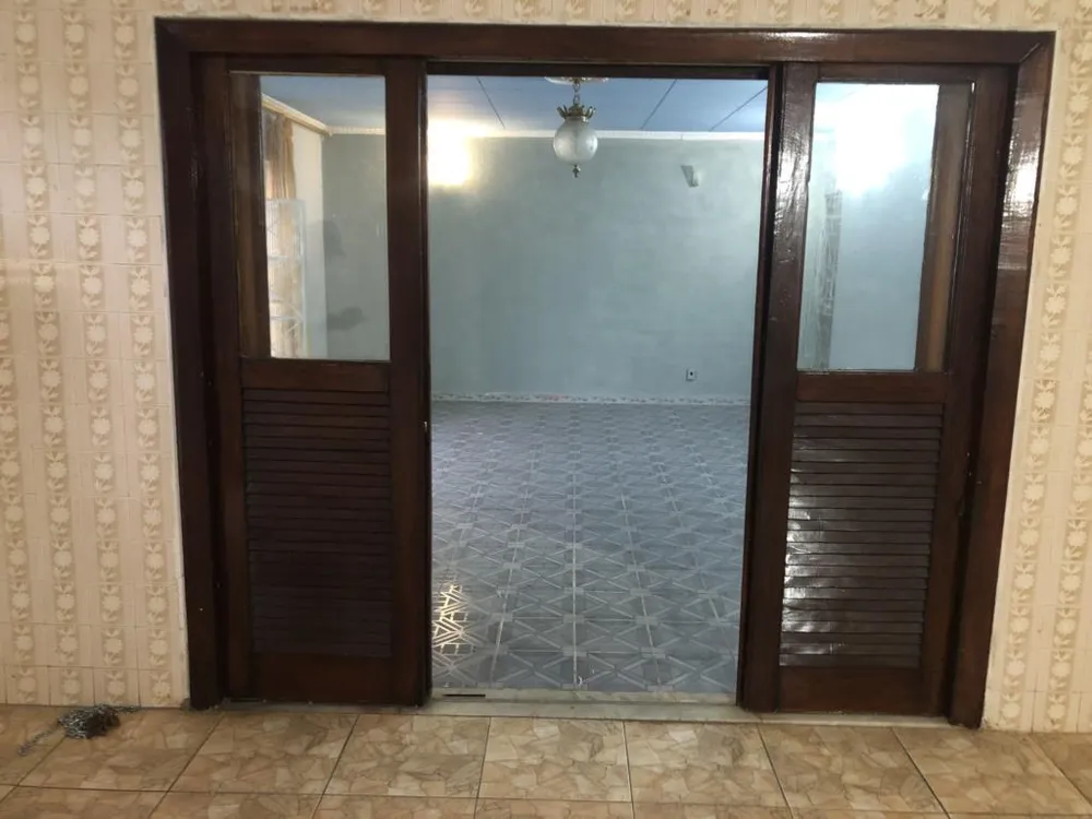 Casa, 3 quartos, 200 m² - Foto 1