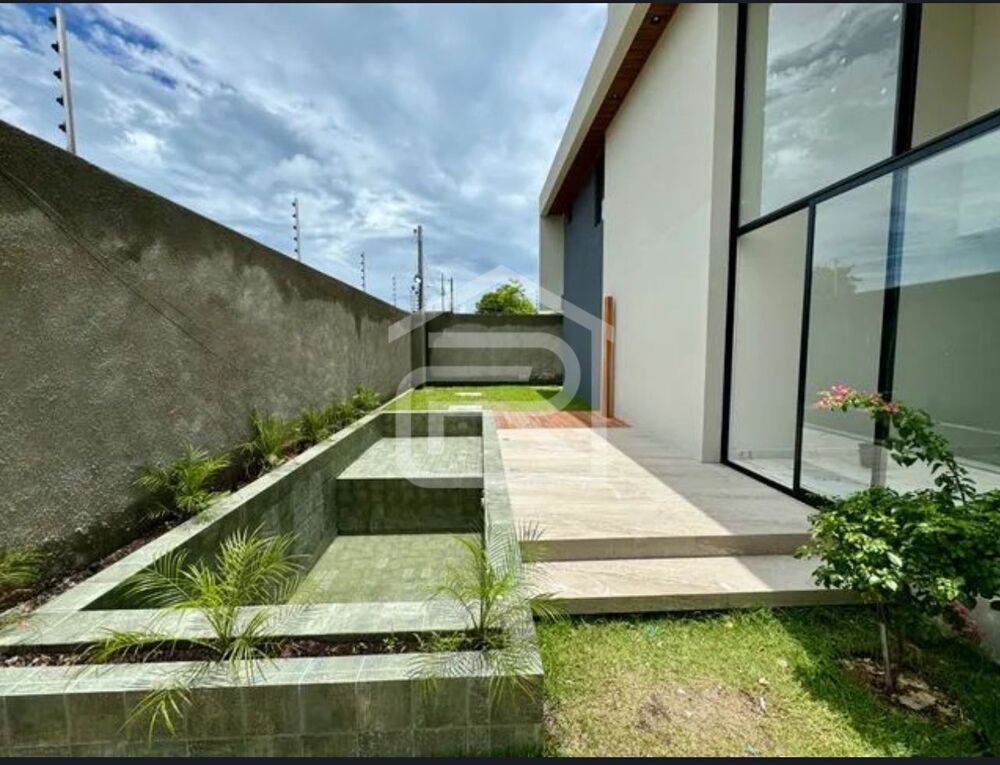 Casa à venda com 4 quartos, 168m² - Foto 1