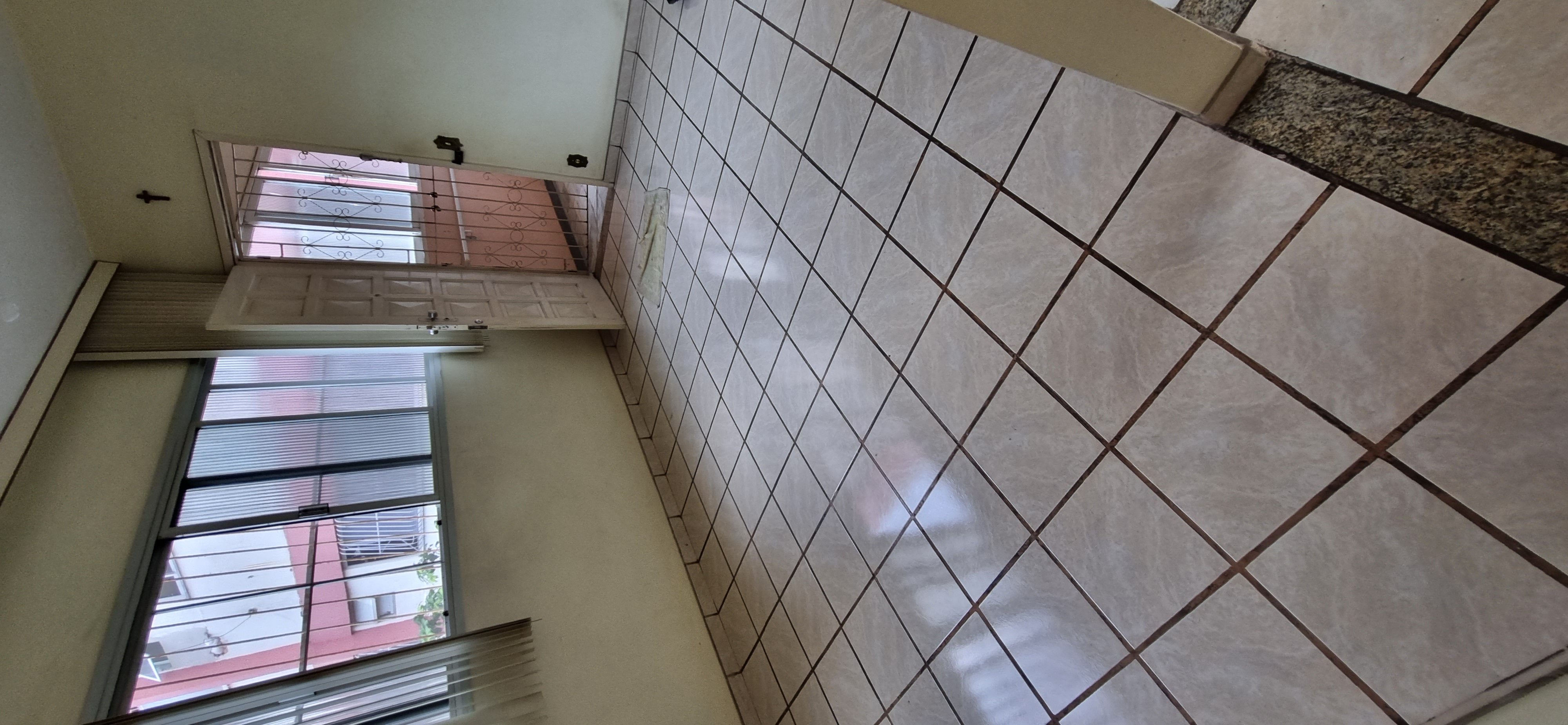 Apartamento à venda com 2 quartos, 64m² - Foto 5