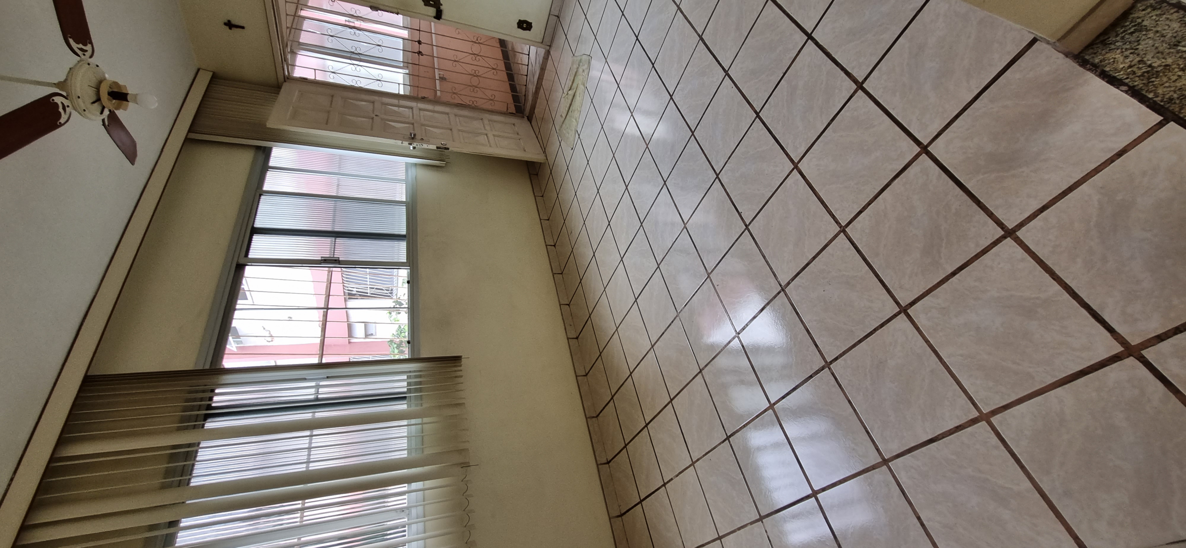 Apartamento à venda com 2 quartos, 64m² - Foto 17