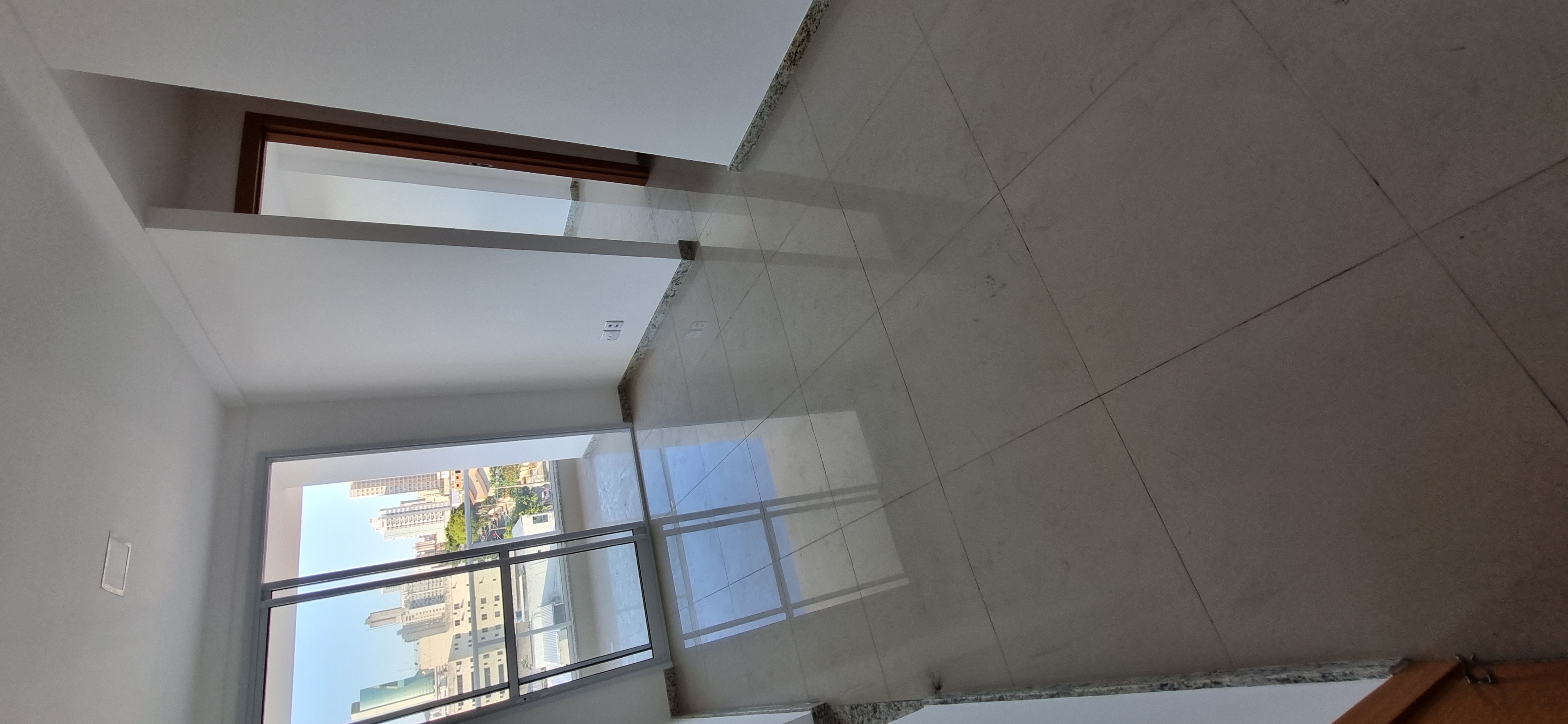 Apartamento à venda com 2 quartos, 68m² - Foto 11