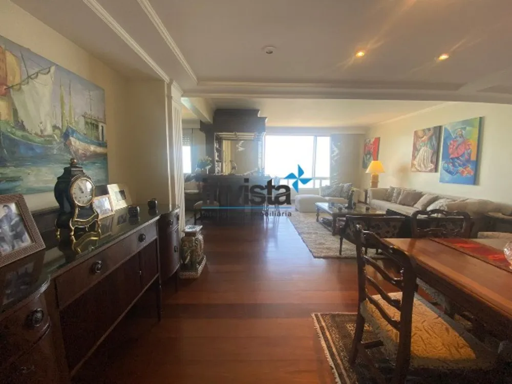 Apartamento, 3 quartos, 216 m² - Foto 2