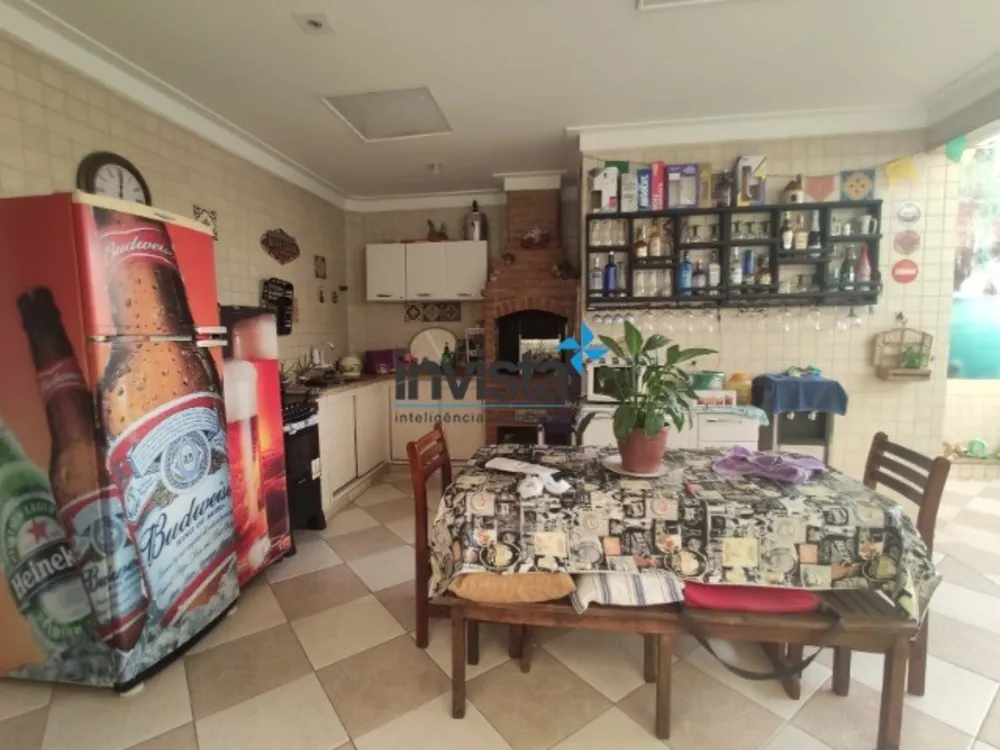 Casa, 4 quartos, 350 m² - Foto 1