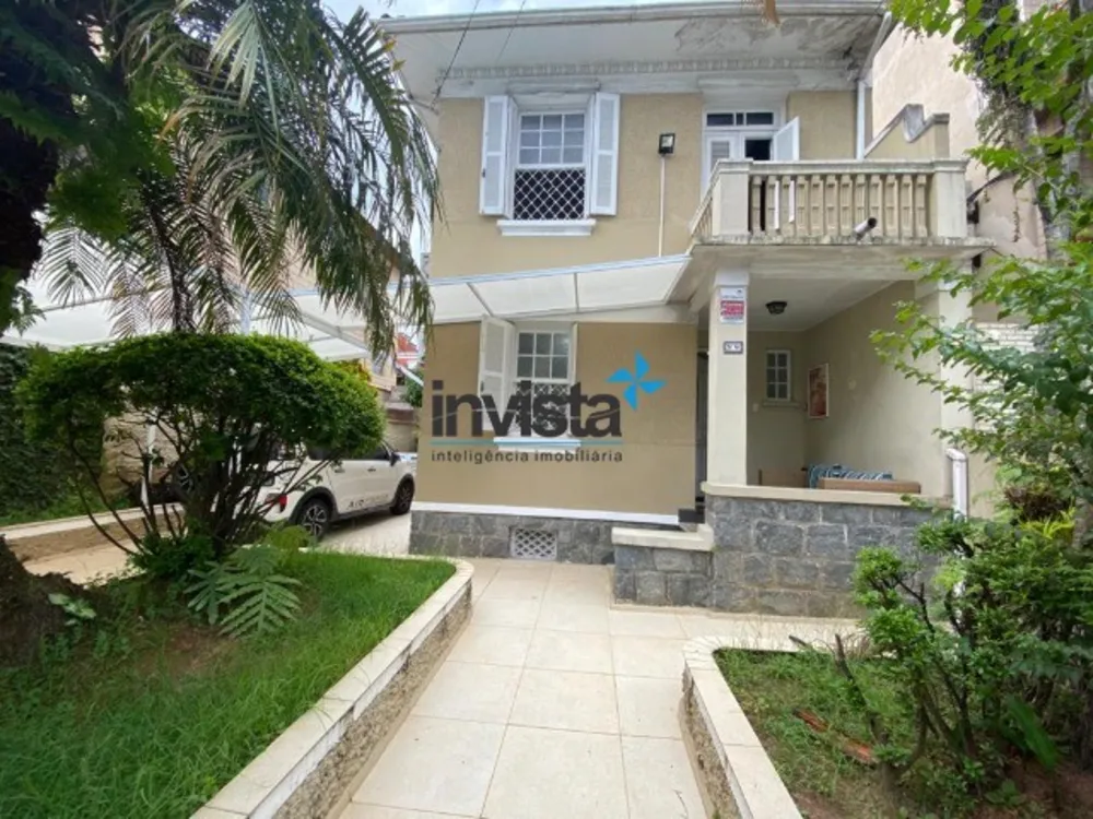 Sobrado, 3 quartos, 420 m² - Foto 1