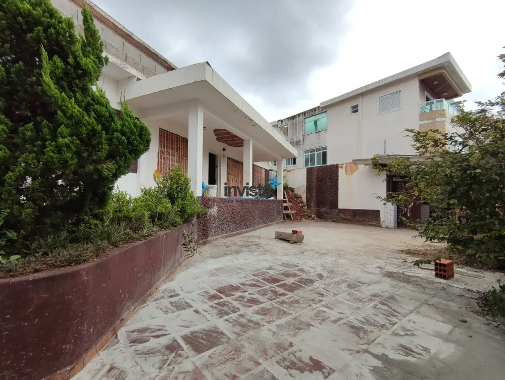 Casa, 3 quartos, 215 m² - Foto 1