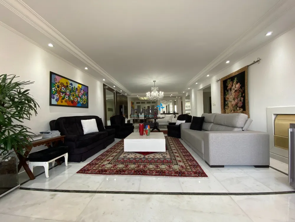 Apartamento, 3 quartos, 205 m² - Foto 1