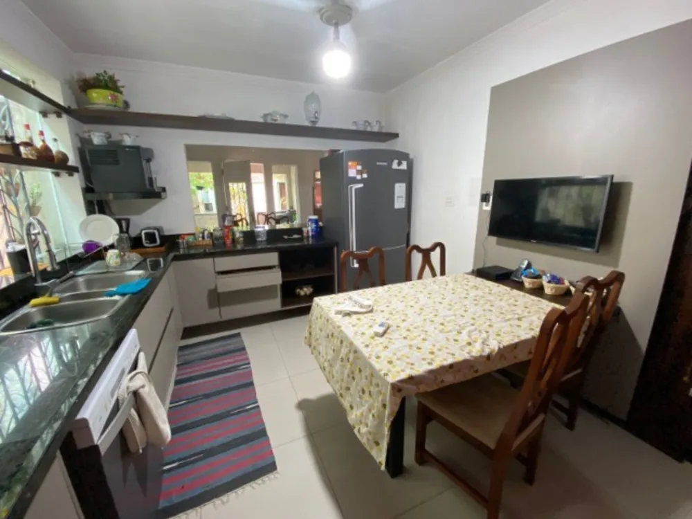 Sobrado, 5 quartos, 280 m² - Foto 1