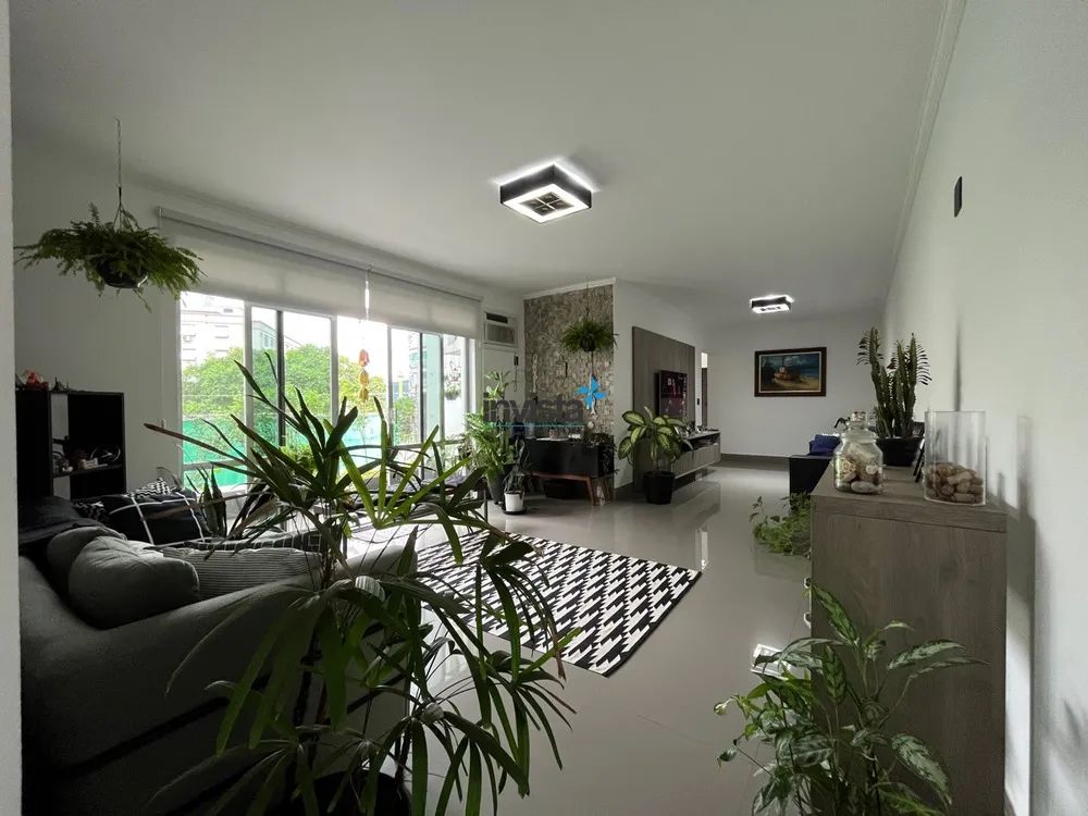 Apartamento, 3 quartos, 147 m² - Foto 1