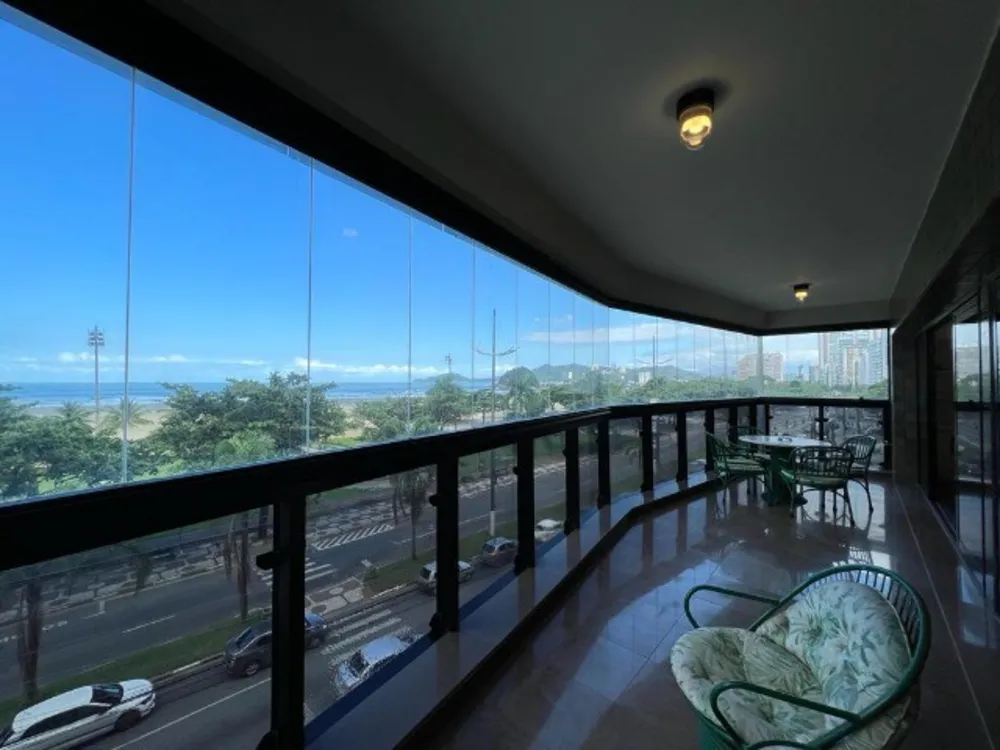 Apartamento, 3 quartos, 252 m² - Foto 1