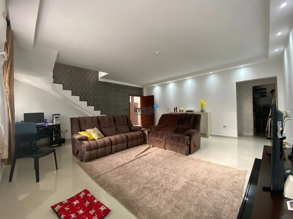 Casa, 3 quartos, 250 m² - Foto 1