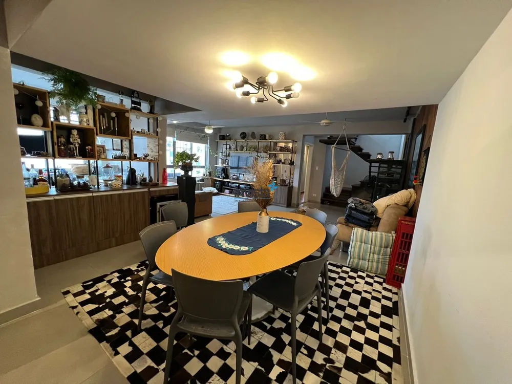 Cobertura, 2 quartos, 250 m² - Foto 1
