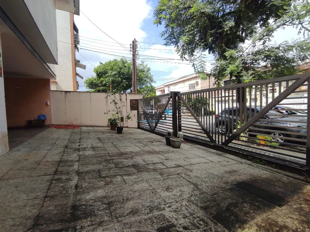 Casa, 4 quartos, 293 m² - Foto 2