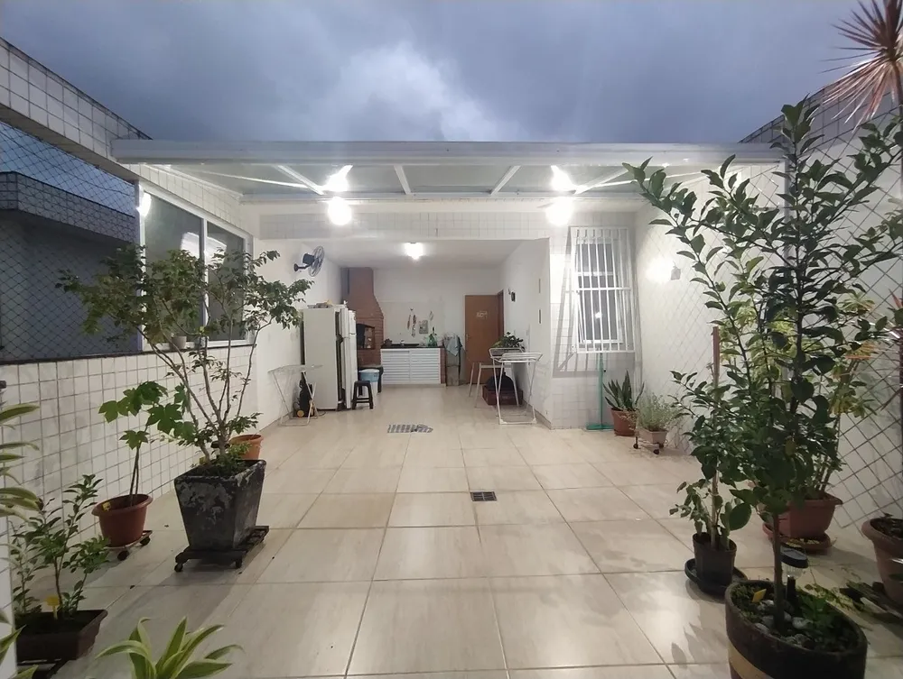 Casa, 6 quartos, 212 m² - Foto 2