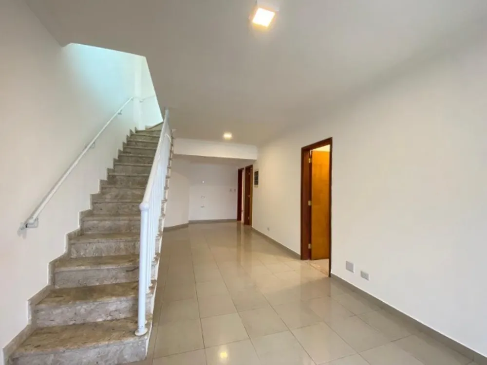 Cobertura, 3 quartos, 242 m² - Foto 2