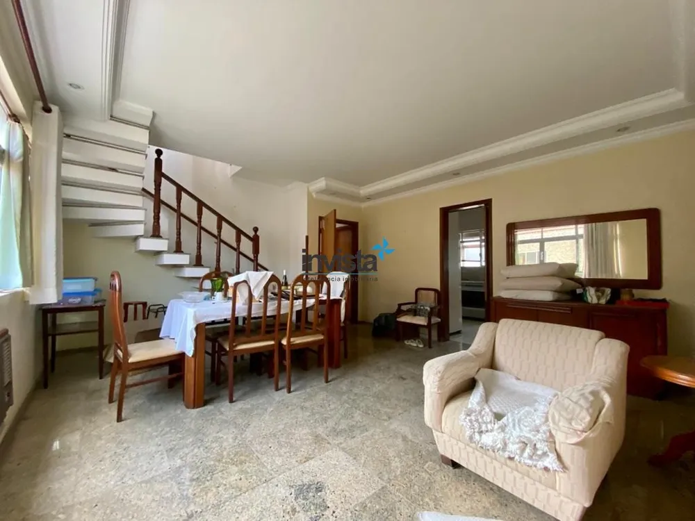 Cobertura, 3 quartos, 216 m² - Foto 2