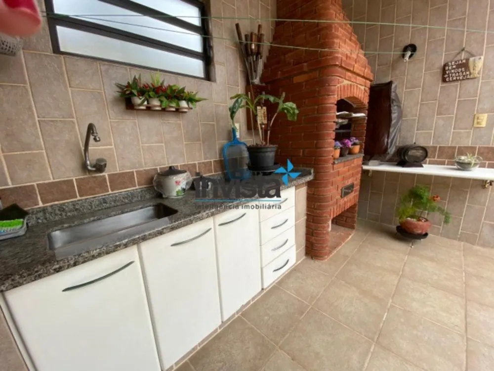 Casa, 4 quartos, 337 m² - Foto 2