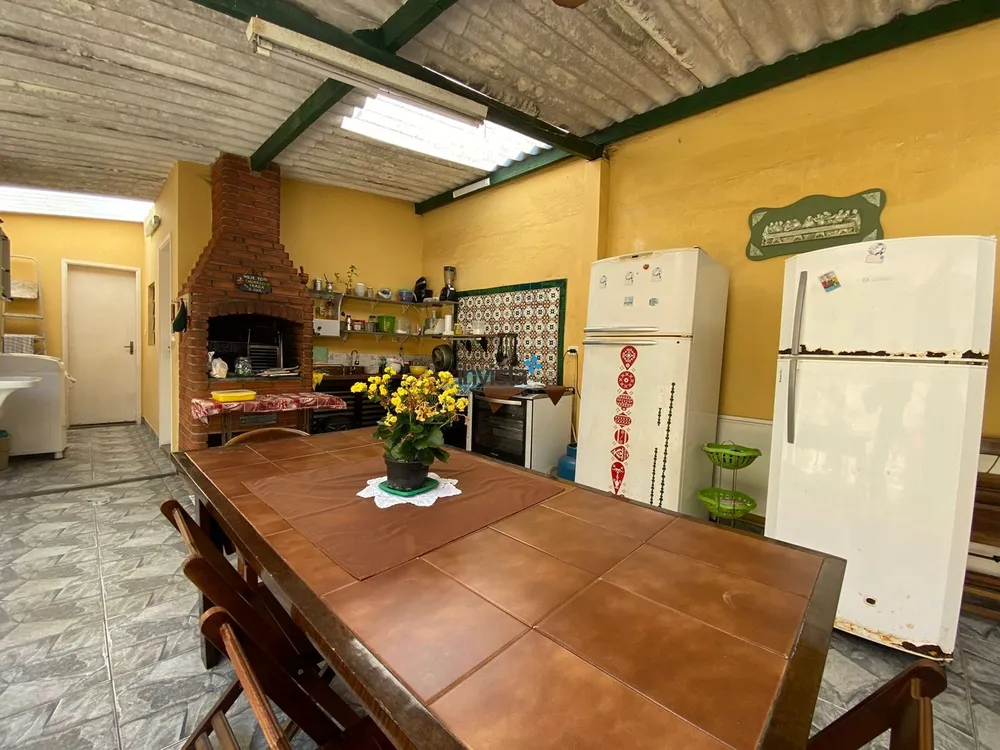 Sobrado, 8 quartos, 246 m² - Foto 2