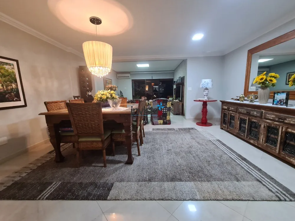 Apartamento, 3 quartos, 239 m² - Foto 1