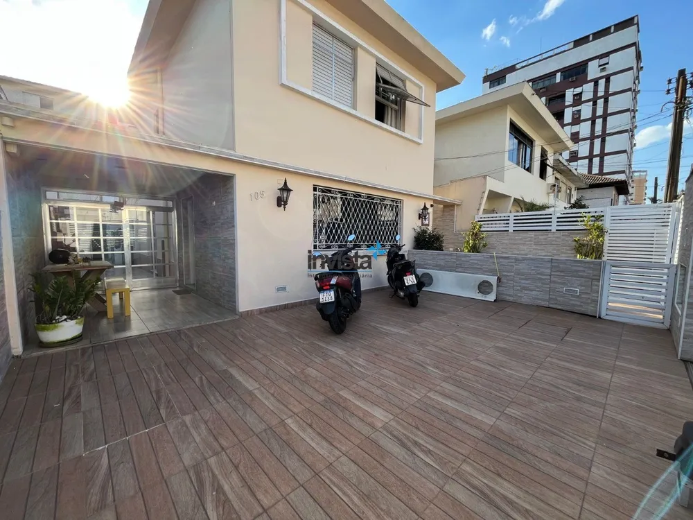 Sobrado, 3 quartos, 215 m² - Foto 1
