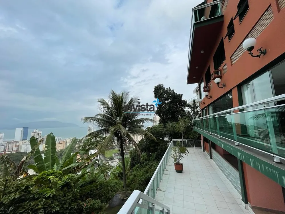 Casa, 6 quartos, 704 m² - Foto 1