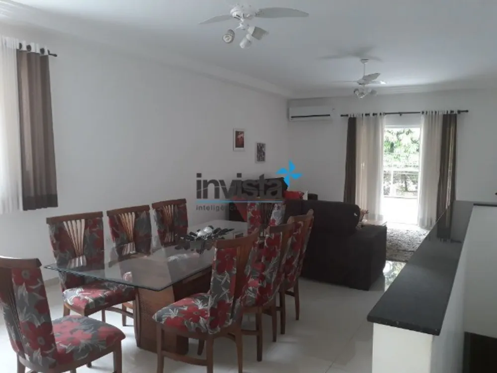 Casa, 3 quartos, 210 m² - Foto 1