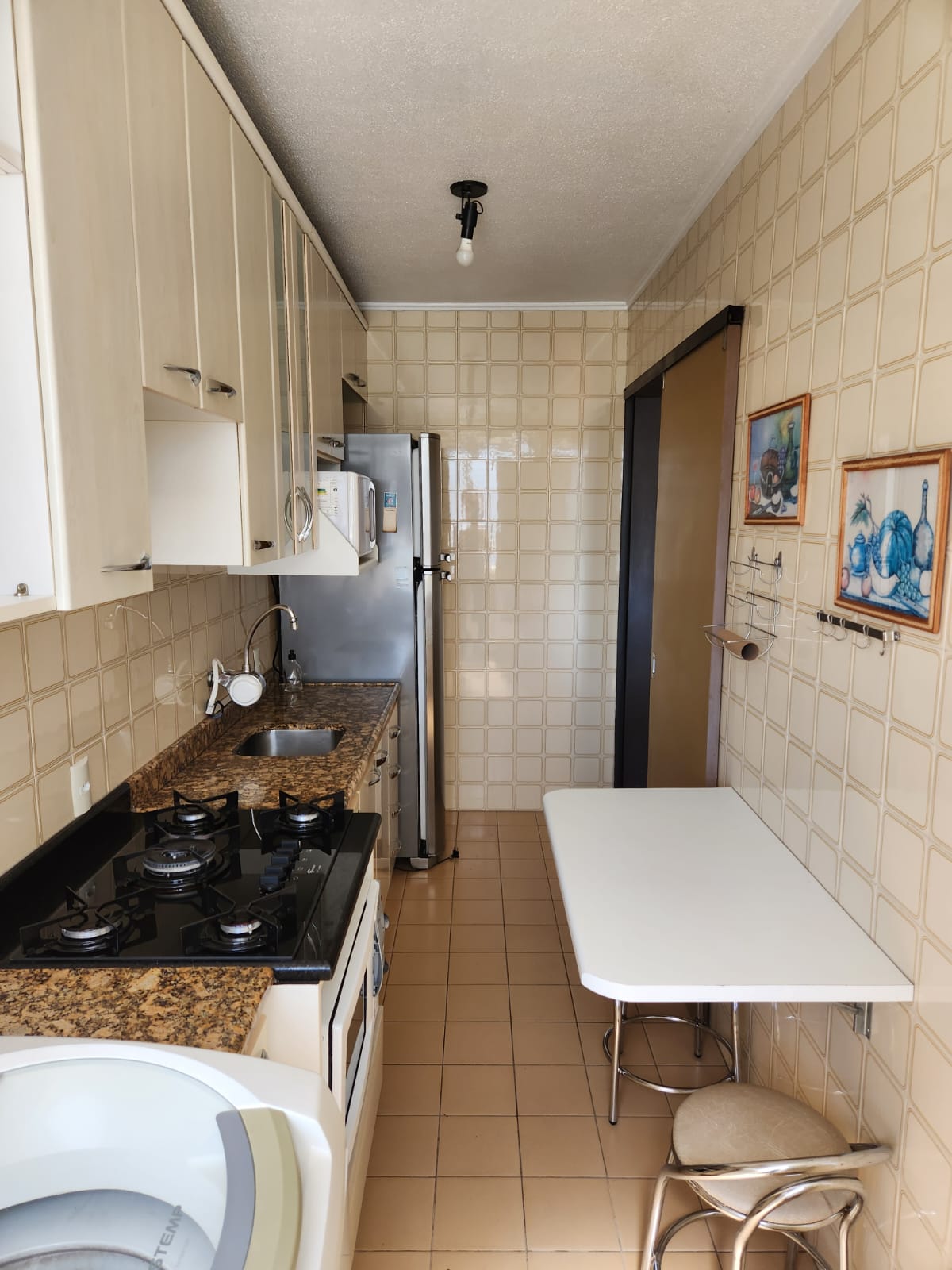 Apartamento à venda com 1 quarto, 41m² - Foto 4