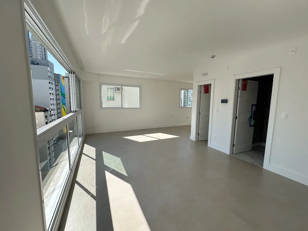 Apartamento, 3 quartos, 111 m² - Foto 2