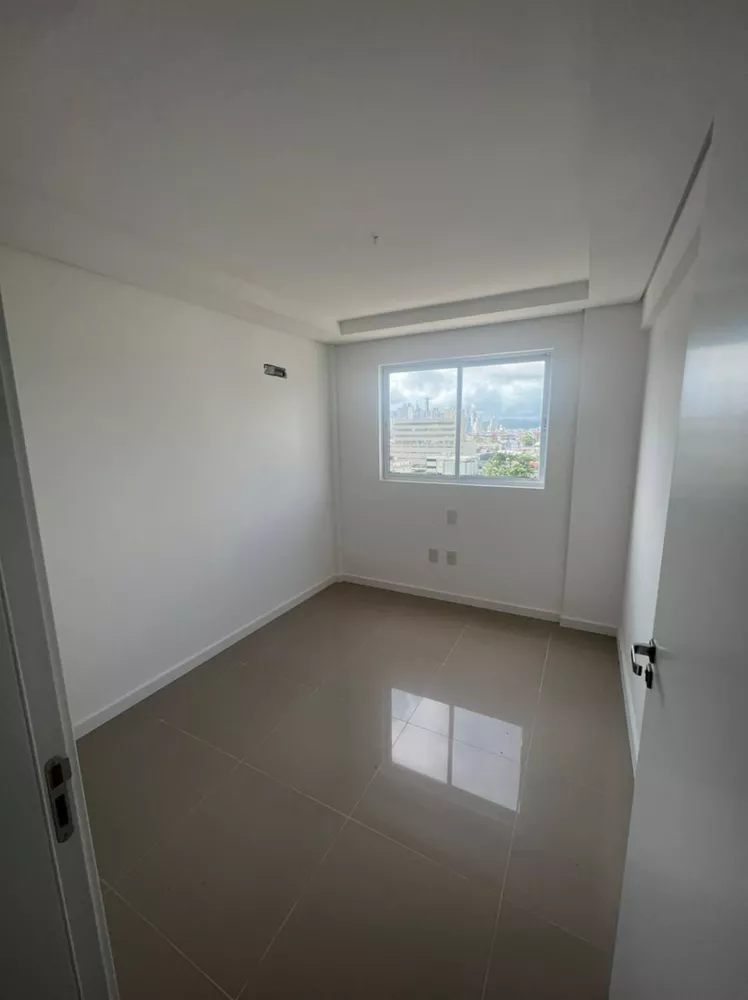 Apartamento à venda com 2 quartos, 68m² - Foto 8