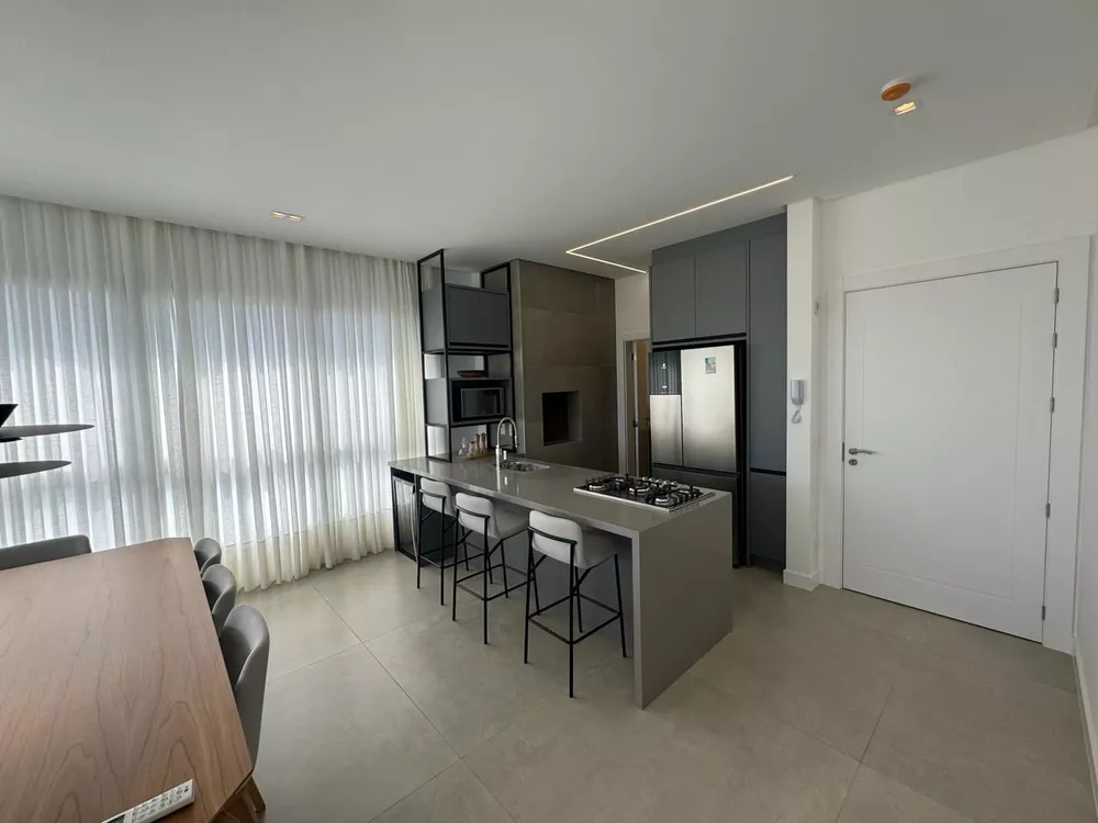 Apartamento à venda com 4 quartos, 264m² - Foto 9